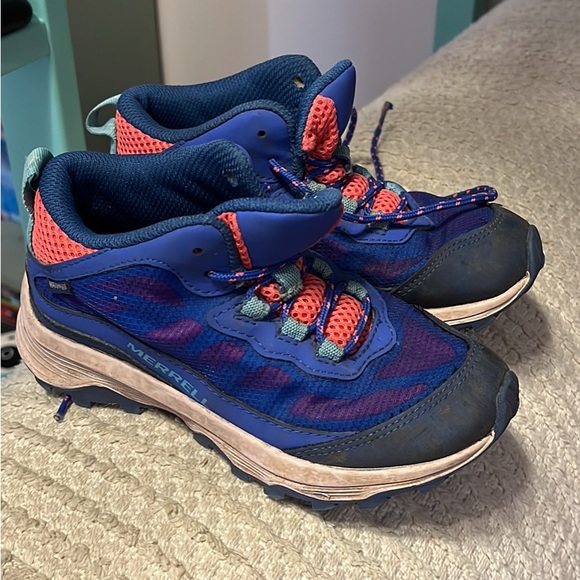 GUC - kids Merrell hiking boots, size 13 - Picture 3 of 5